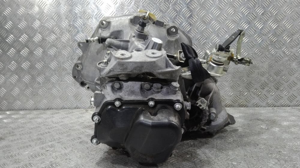 КПП механическая (МКПП) к Opel Corsa D (06-11)