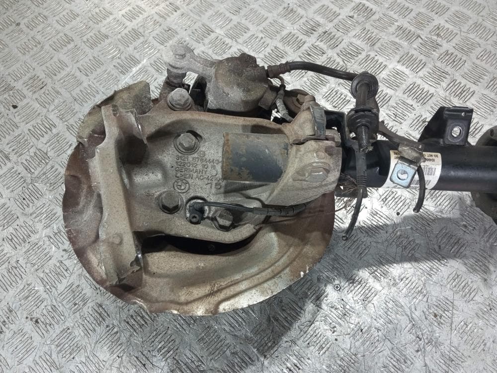 Стойка передняя левая к BMW 1 E81/E82/E87/E88 (04-07)