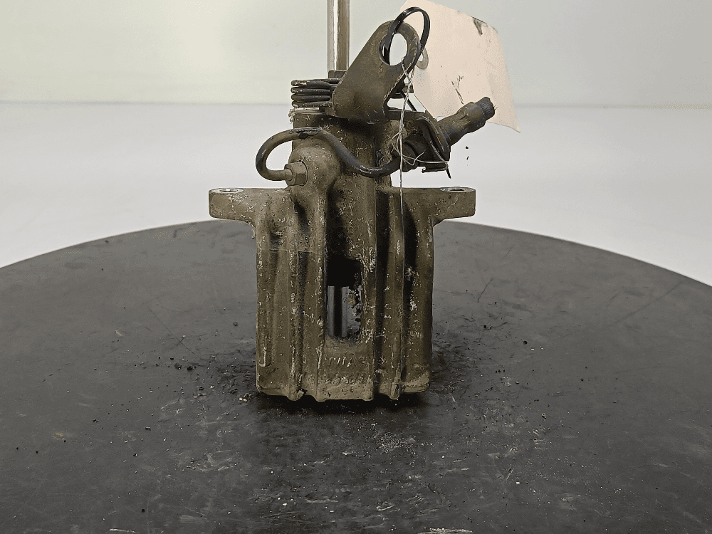 Суппорт задний левый к Volkswagen Golf 6 (08-15)