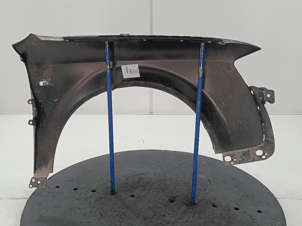 Крыло переднее левое к Audi A4 B6 (01-05)