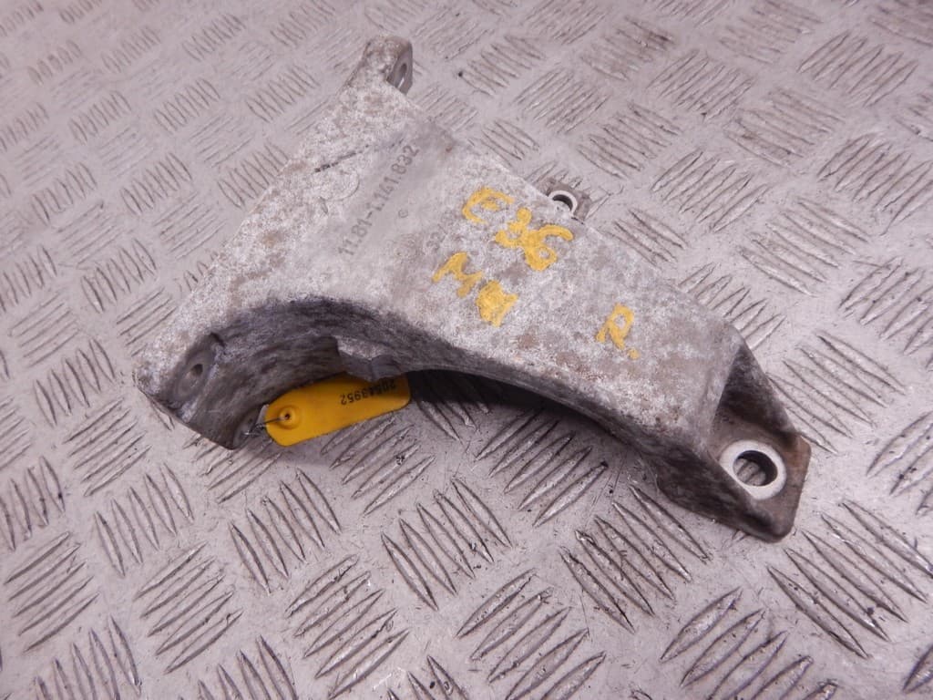 Кронштейн двигателя к BMW 3 E36 (90-00)