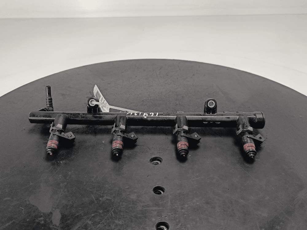 Топливная рампа к Renault Megane 2 (02-06)