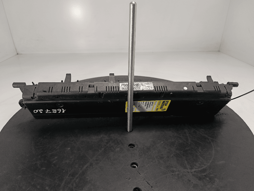 Щиток приборов (приборная панель) к Renault Scenic 2 (03-06)