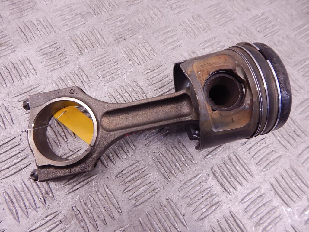 Поршень к BMW 3 E90/E91/E92/E93 (05-10)