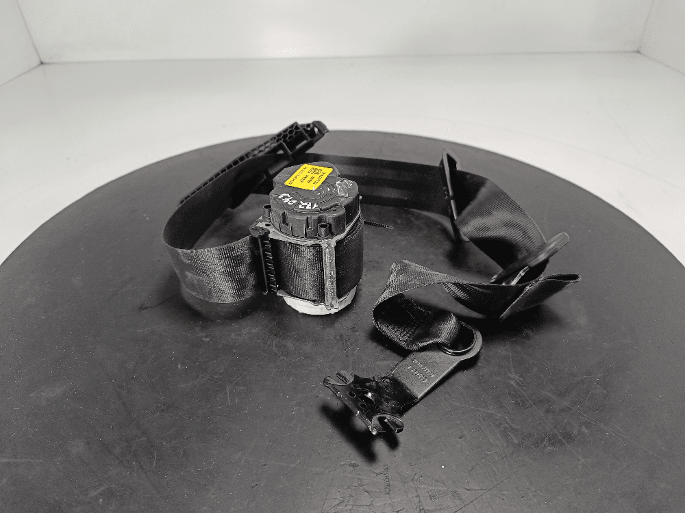 Ремень безопасности задний правый к Volkswagen Passat B8 (14-19)