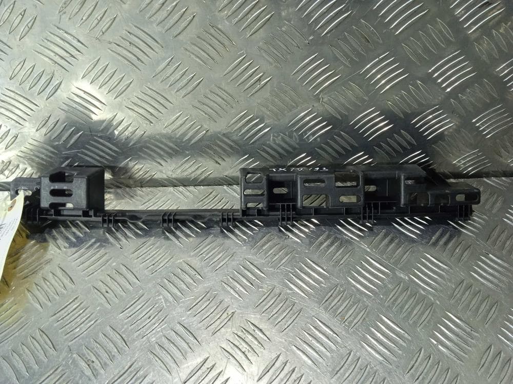 Кронштейн к Tesla Model X (15-21)