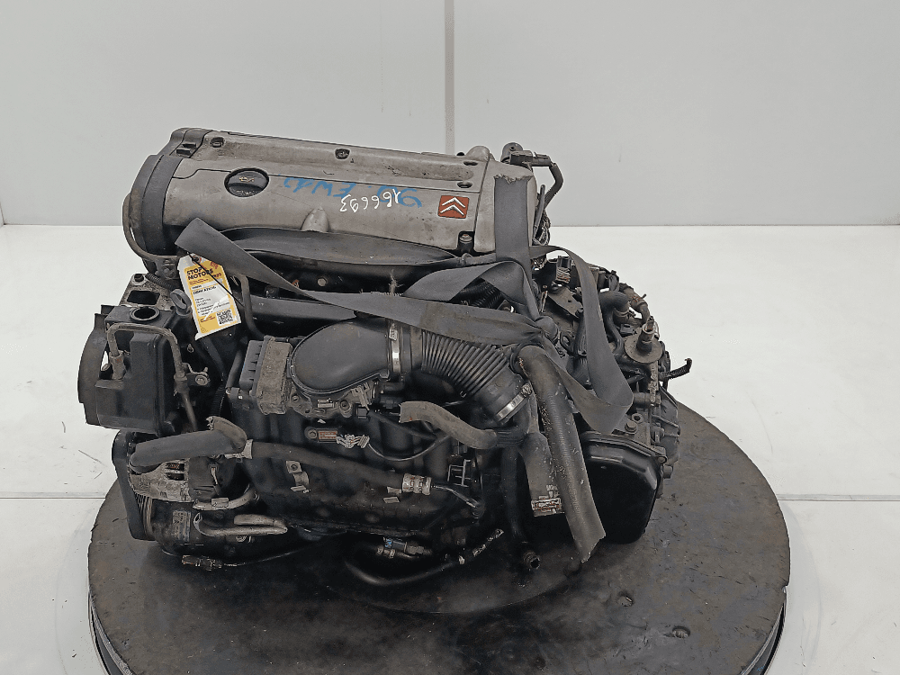 Двигатель к Citroen C5 1 (01-04)