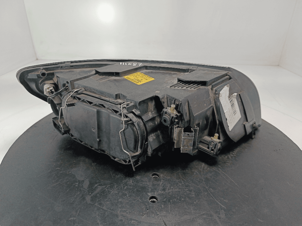 Фара левая к Volvo V50 (03-10)