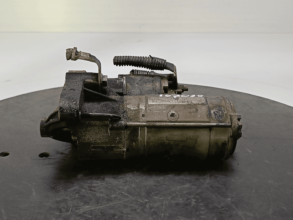 Стартер к Renault Laguna 2 (01-05)