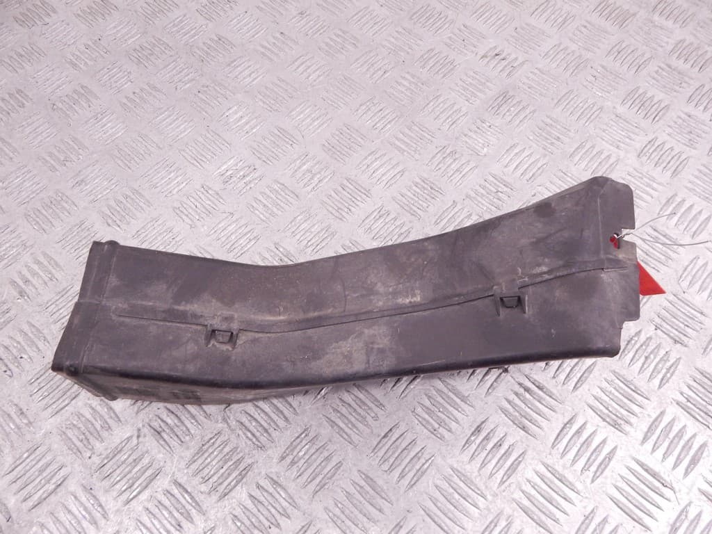 Воздуховод тормозной правый к BMW 5 E39 (95-00)