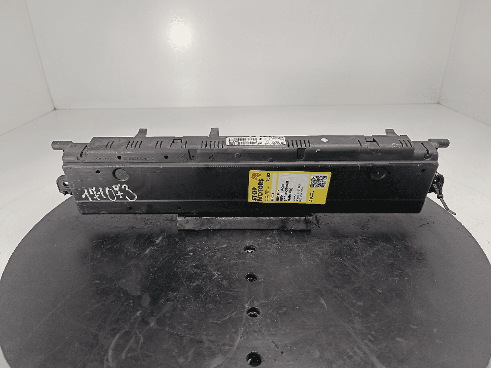 Щиток приборов (приборная панель) к Renault Scenic 2 (03-06)