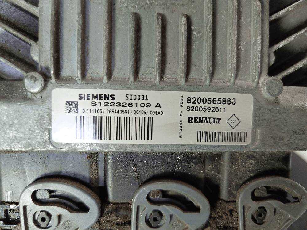 Блок управления двигателем к Renault Megane 2 (02-06)