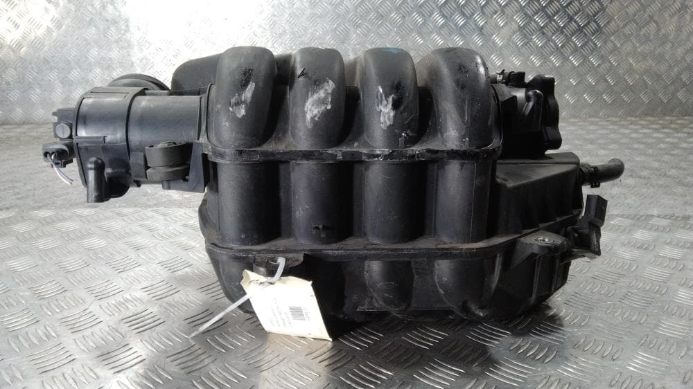 Коллектор впускной к Volkswagen Passat B6 (05-10)
