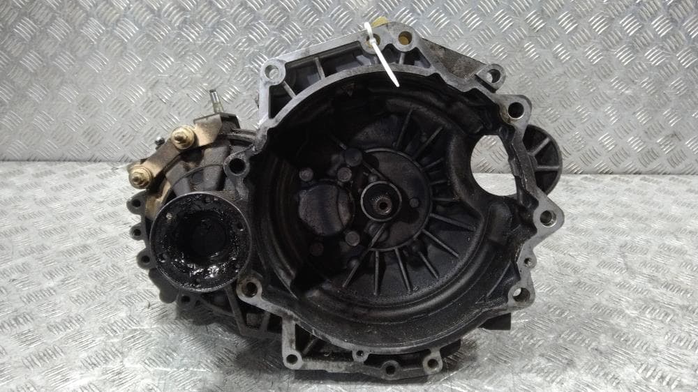 КПП механическая (МКПП) к Volkswagen Golf 4 (97-06)