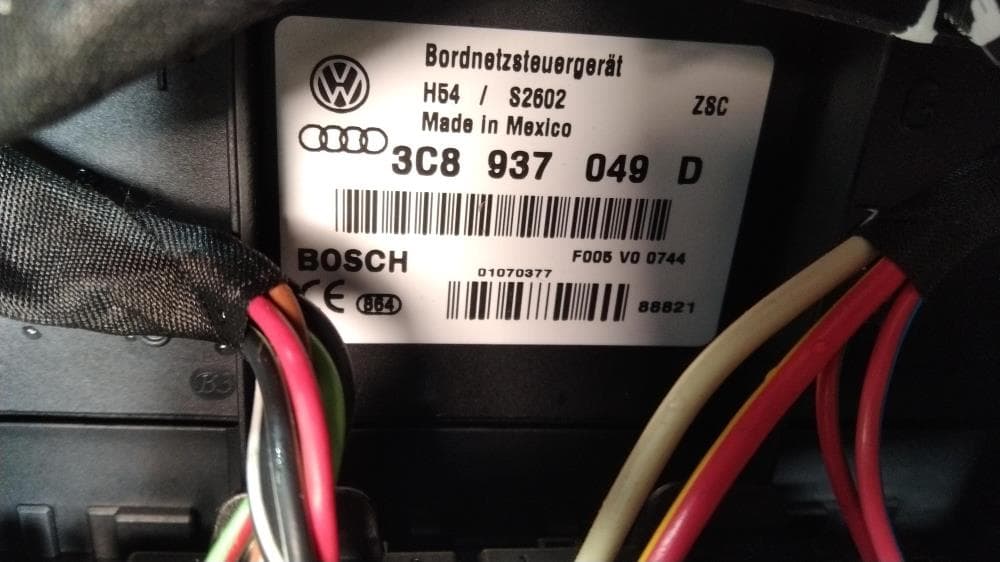 Блок бортовой сети (блок управления BCM) к Volkswagen Golf 5 (03-09)