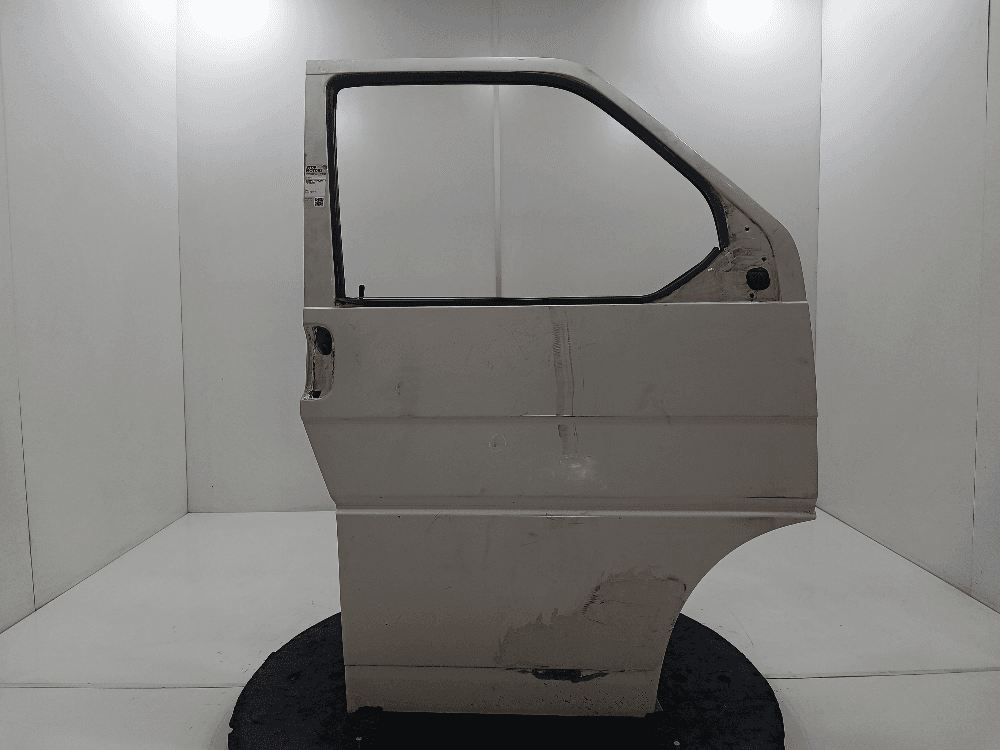 Дверь передняя правая к Volkswagen Transporter T4 Рестайлинг (97-03)