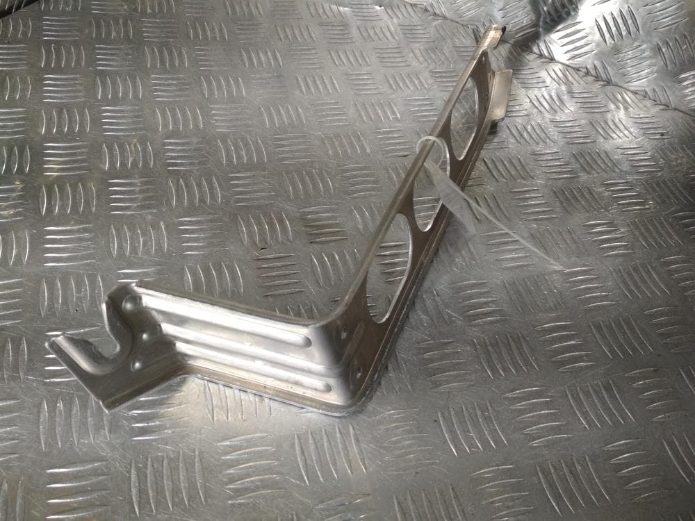 Кронштейн к Tesla Model X (15-21)