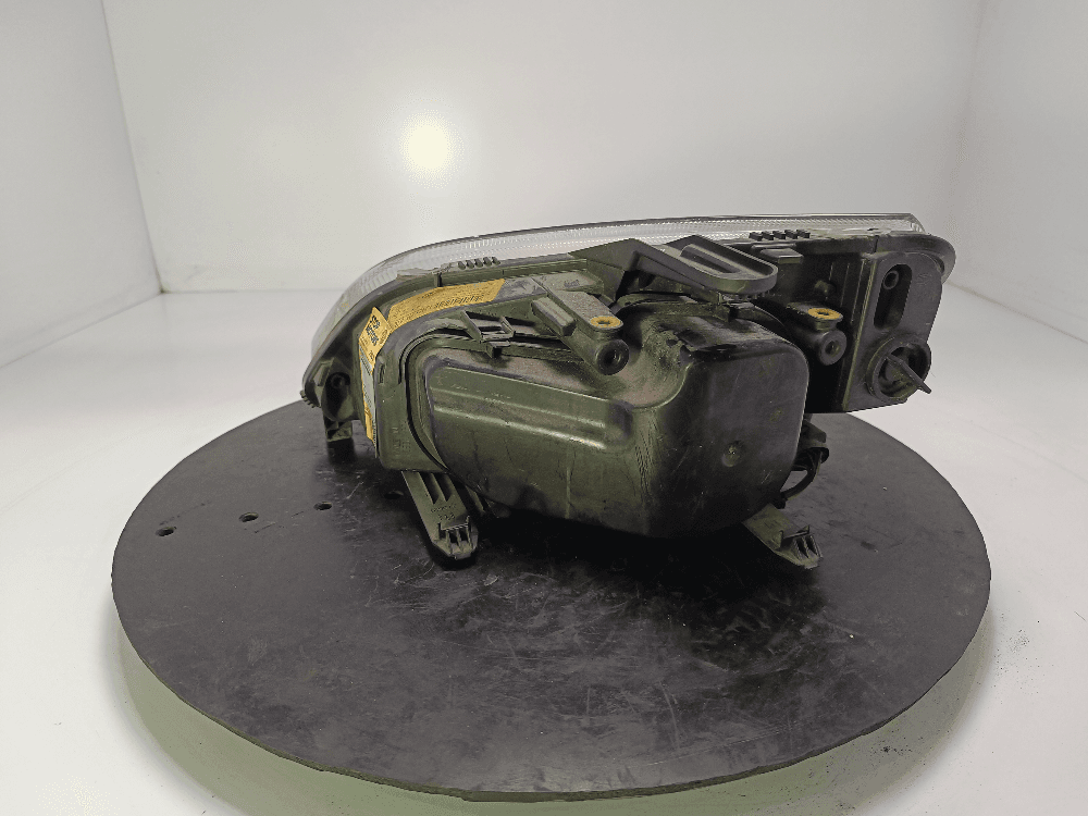 Фара правая к Ford C-Max 1 (03-07)