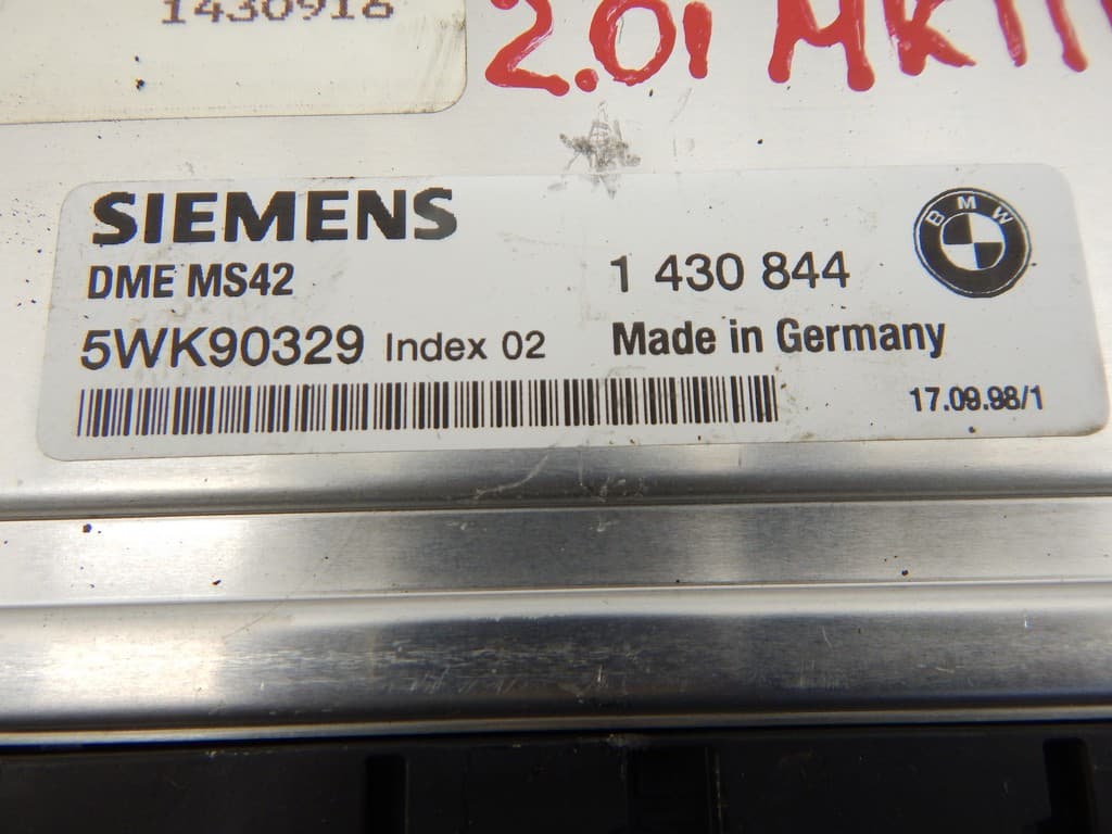 Блок управления двигателем к BMW 5 E39 (95-00)