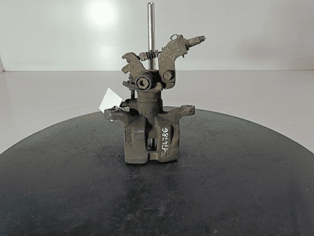 Суппорт задний правый к Mazda 6 1 (02-05)