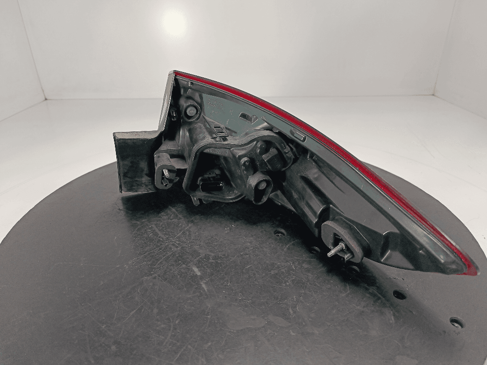 Фонарь задний левый к Renault Megane 3 (08-14)