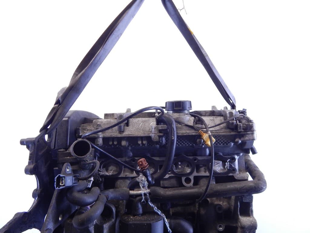 Двигатель к Volvo V40 1 (96-00)