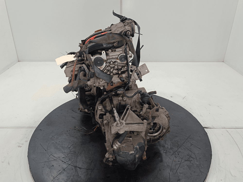 Двигатель к Renault Laguna 2 (01-05)