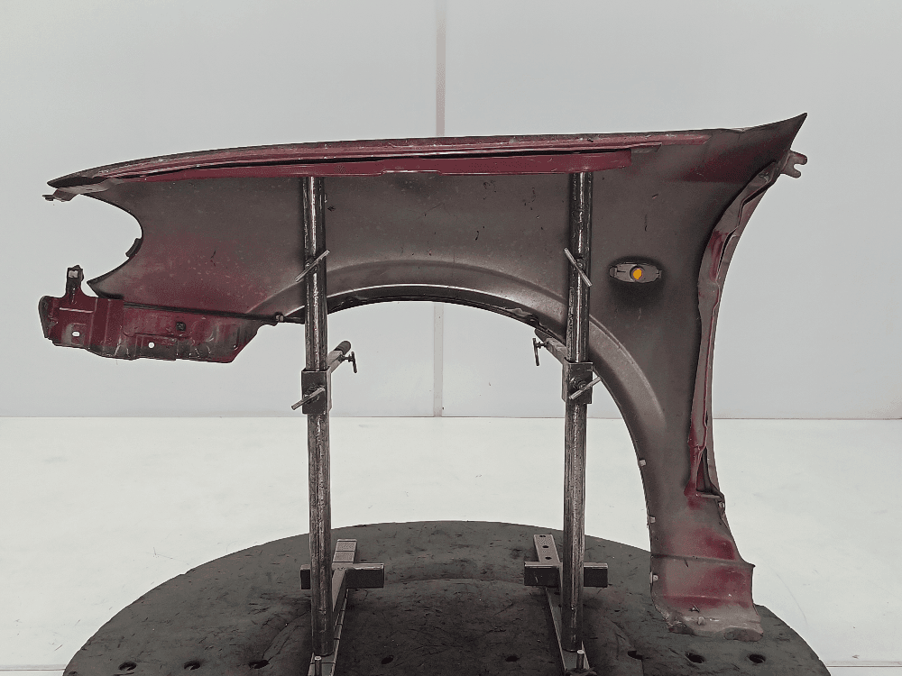 Крыло переднее правое к Nissan  Almera N16 Рестайлинг (03-06)