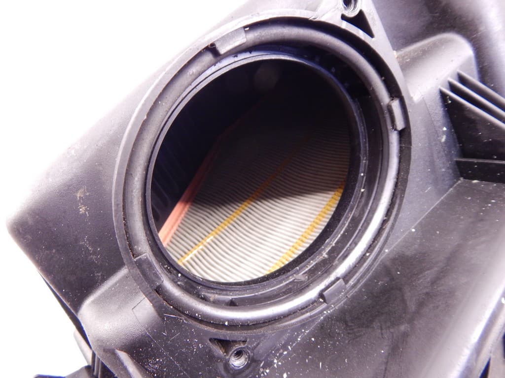 Корпус воздушного фильтра к BMW 6 E63/E64 (03-07)