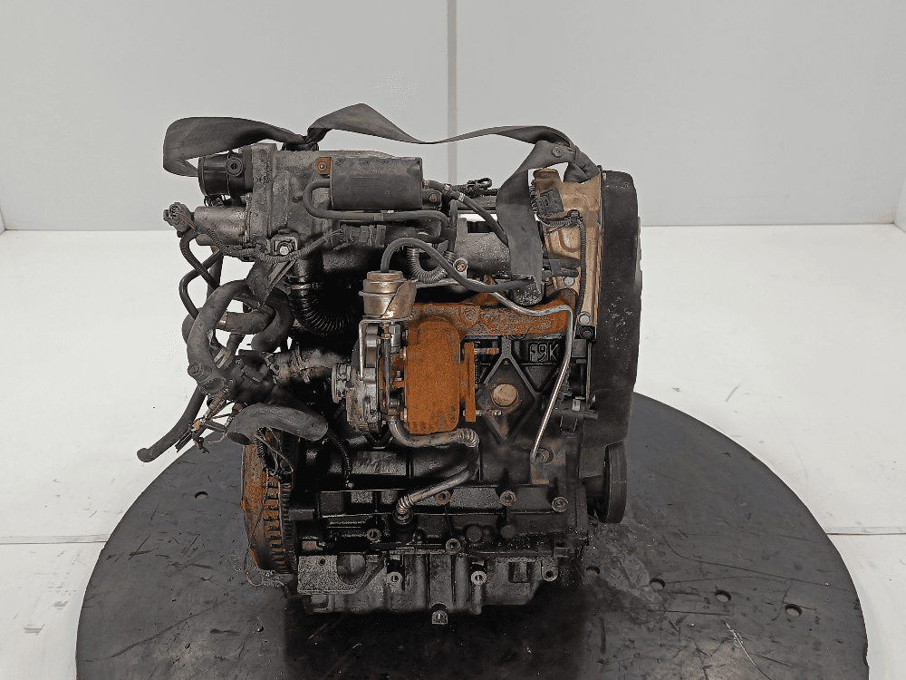 Двигатель к Renault Laguna 2 (01-05)