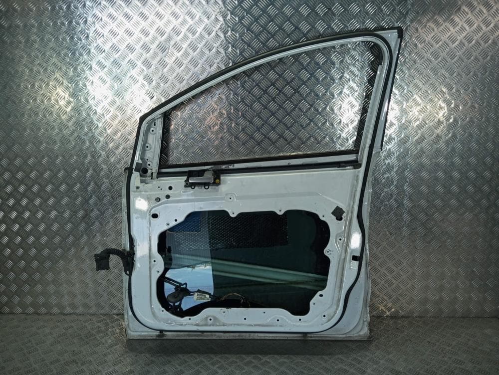 Дверь передняя правая к Ford Kuga 1 (08-13)