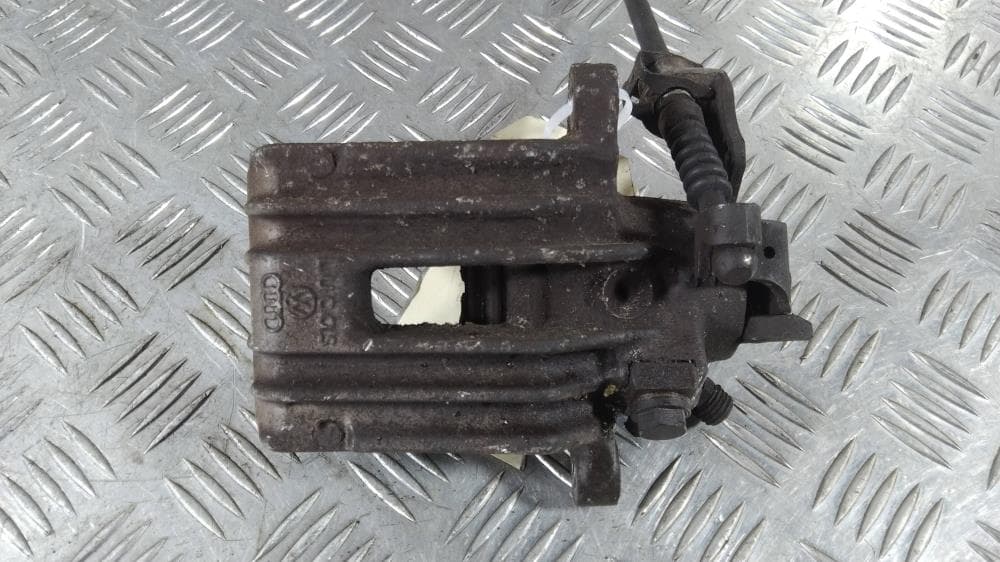 Суппорт задний правый к Volkswagen Golf 4 (97-06)