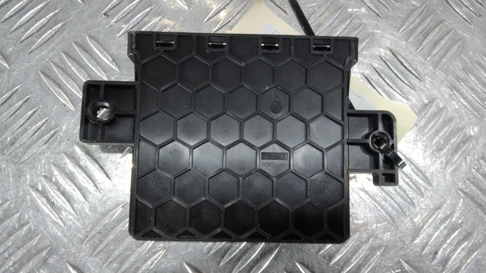 Блок управления бесключевым доступом к Jeep Grand Cherokee WL (21-24)