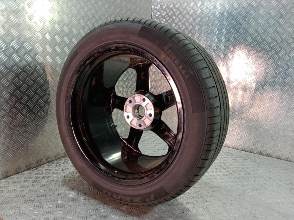 Диск литой к Lamborghini Urus (18-24)