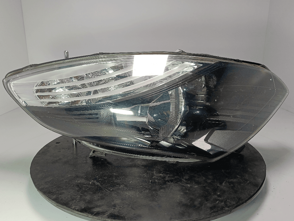 Фара правая к Renault Scenic 3 (09-12)