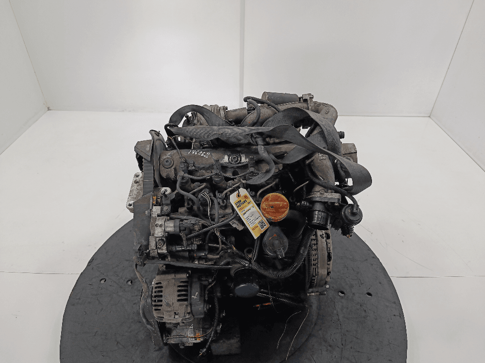 Двигатель к Renault Scenic 2 (03-06)