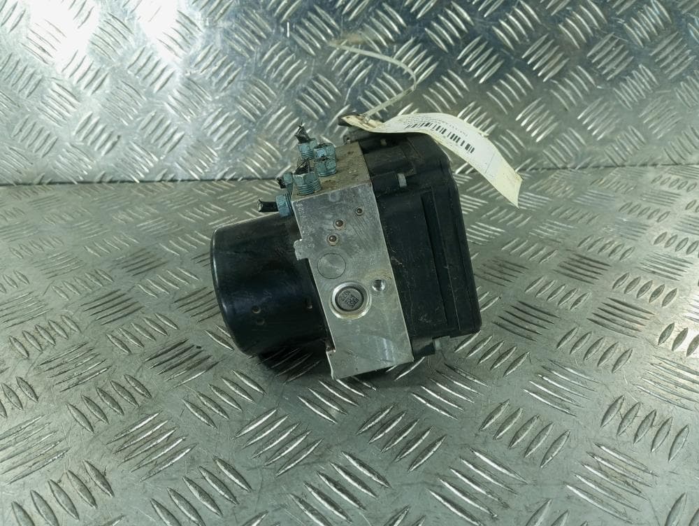 Блок ABS к BMW 1 F20/F21 (11-15)