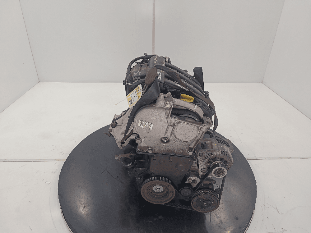 Двигатель к Renault Scenic 2 (03-06)