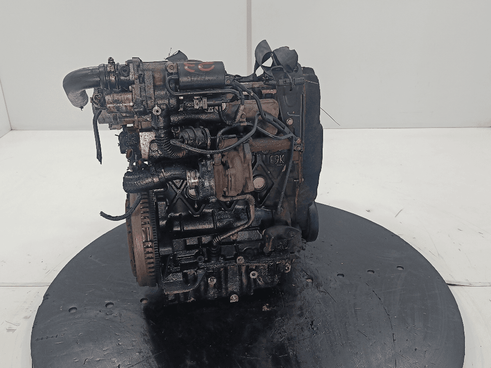 Двигатель к Renault Laguna 2 (01-05)