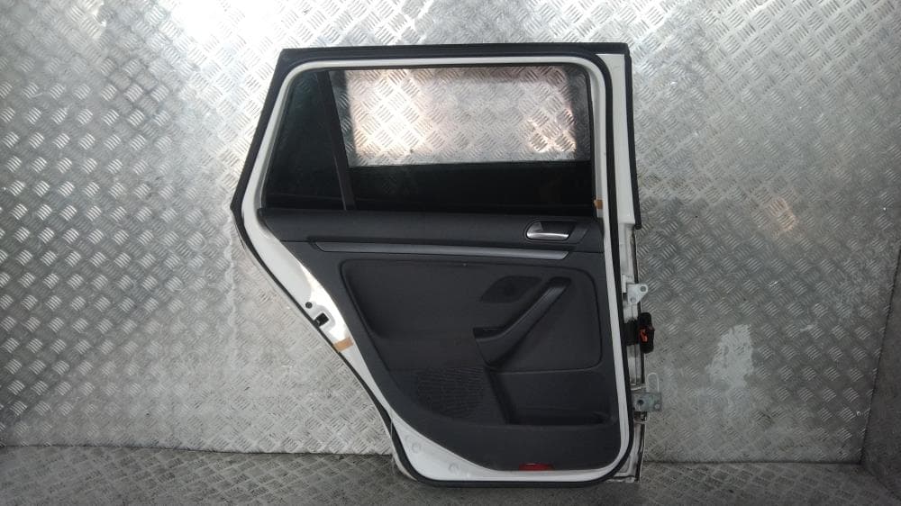Дверь задняя левая к Volkswagen Golf 6 (08-15)