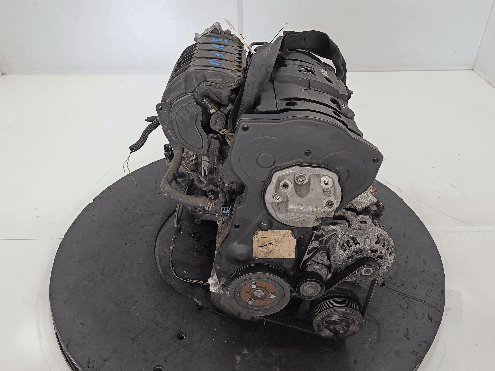 Двигатель к Citroen C4 1 (04-08)