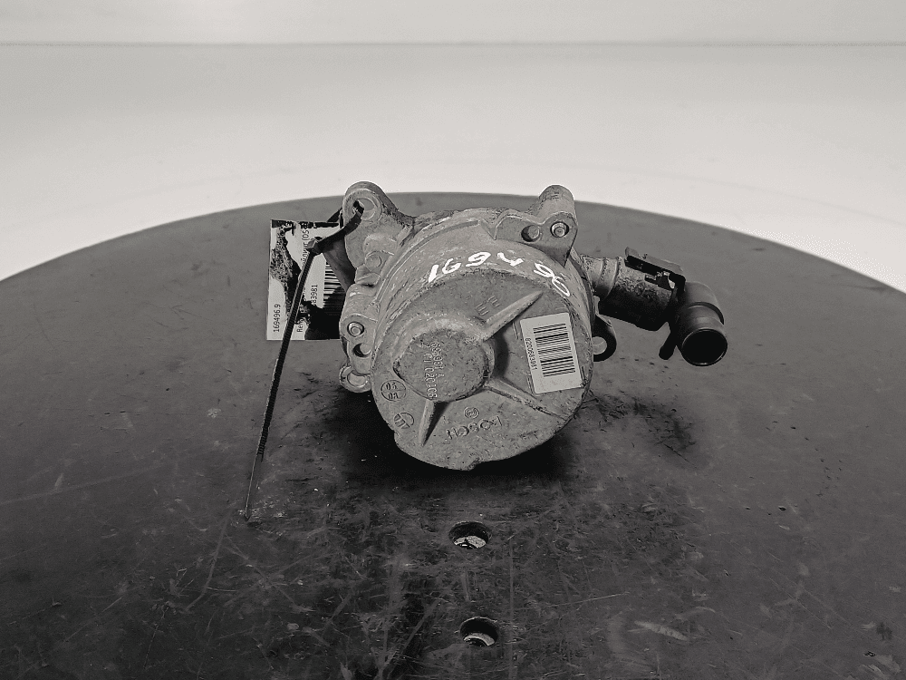 Насос вакуумный к Renault Laguna 2 Рестайлинг (05-08)