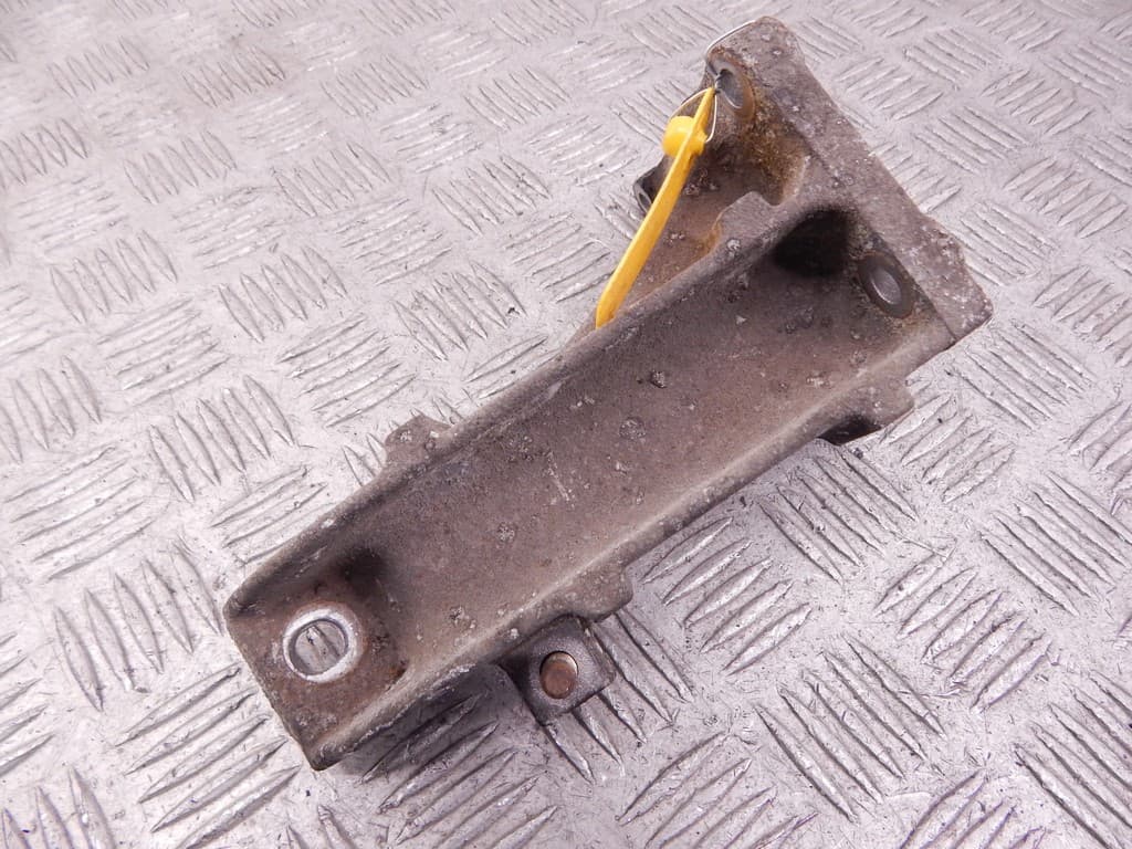 Кронштейн двигателя к BMW 3 E36 (90-00)
