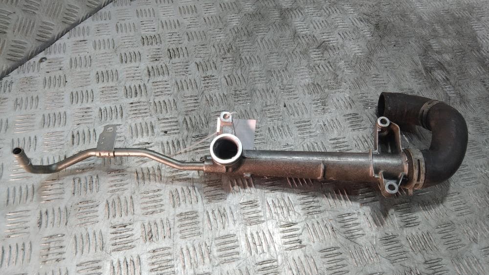 Патрубок (трубопровод, шланг) к Mercedes C Class W205/S205/C205 (14-18)