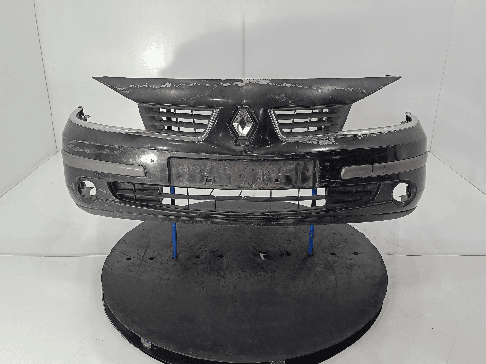 Бампер передний к Renault Laguna 2 Рестайлинг (05-08)