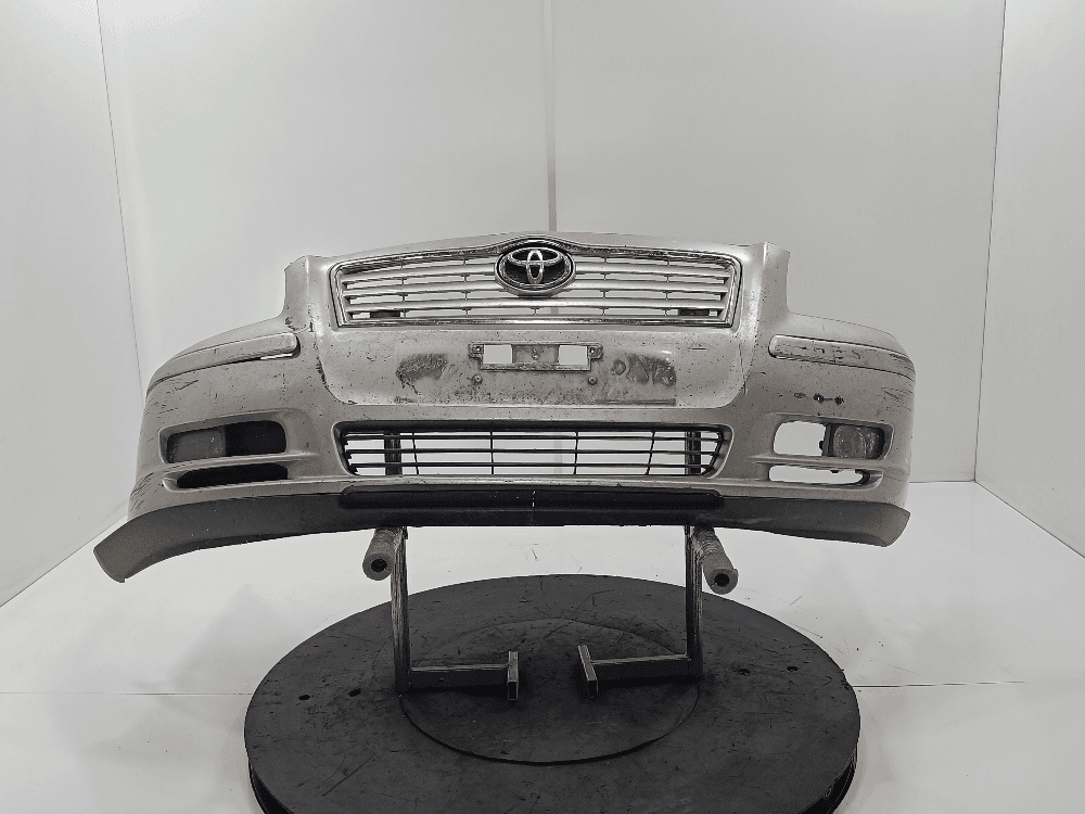 Бампер передний к Toyota Avensis 2 (03-06)