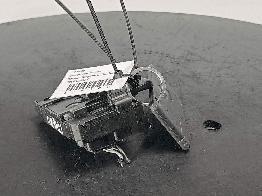 Замок зажигания к Renault Megane 2 (02-06)