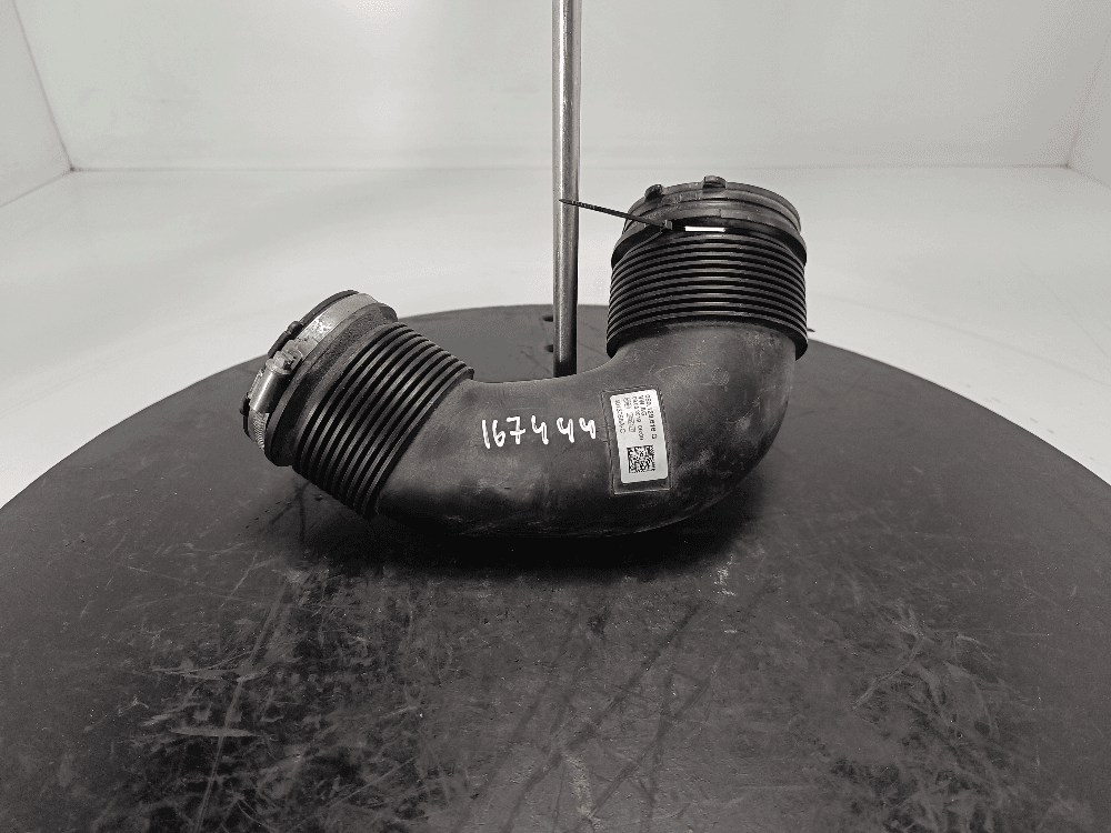 Патрубок воздушного фильтра к Volkswagen Touareg 3 (18-24)