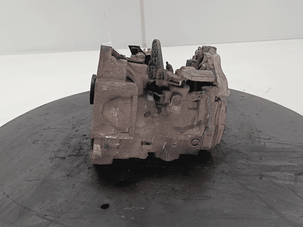 КПП механическая (МКПП) к Volkswagen Golf 5 (03-09)