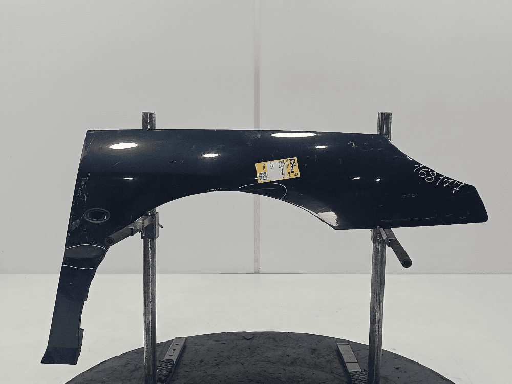 Крыло переднее правое к Peugeot 407 (04-11)